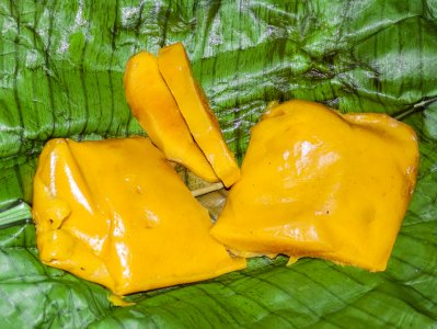Mitumba à pieces – camerounais flavors à banana feuilles