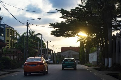Crépuscule à Attoban – When Abidjan is adorned avec gold