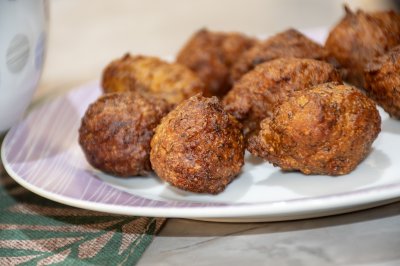Crispy africain Plantain et Corn Fritters – traditionnel Homemade Fried