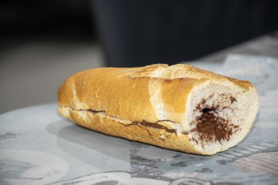 Crunchy baguette avec un melting chocolat center – Classic gourmet break