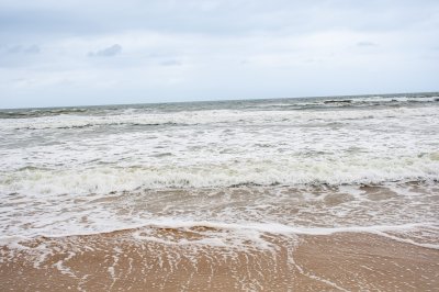 Vagues et foam sur le plage à San Pedro, Côte d'Ivoire – Atlantic océan – N°61