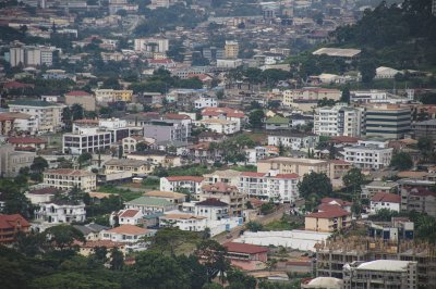 Vue aérienne de le Tsinga quartier à Yaounde, Cameroun