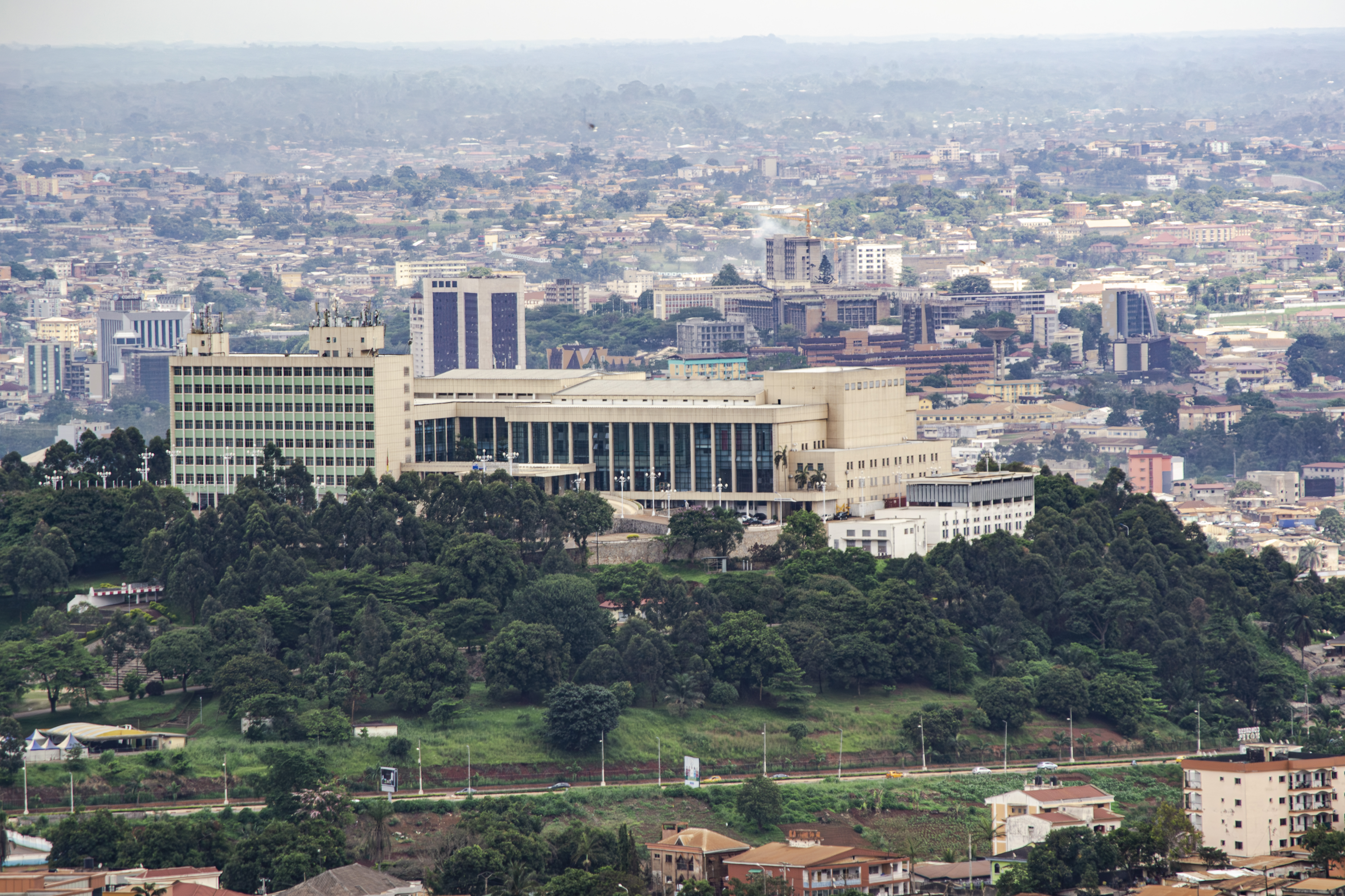 Vue aérienne de le Yaounde Palais des Congrès à Cameroun