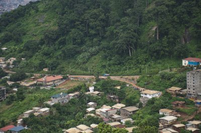 Vue aérienne de le village Fébé quartier à Yaounde, Cameroun