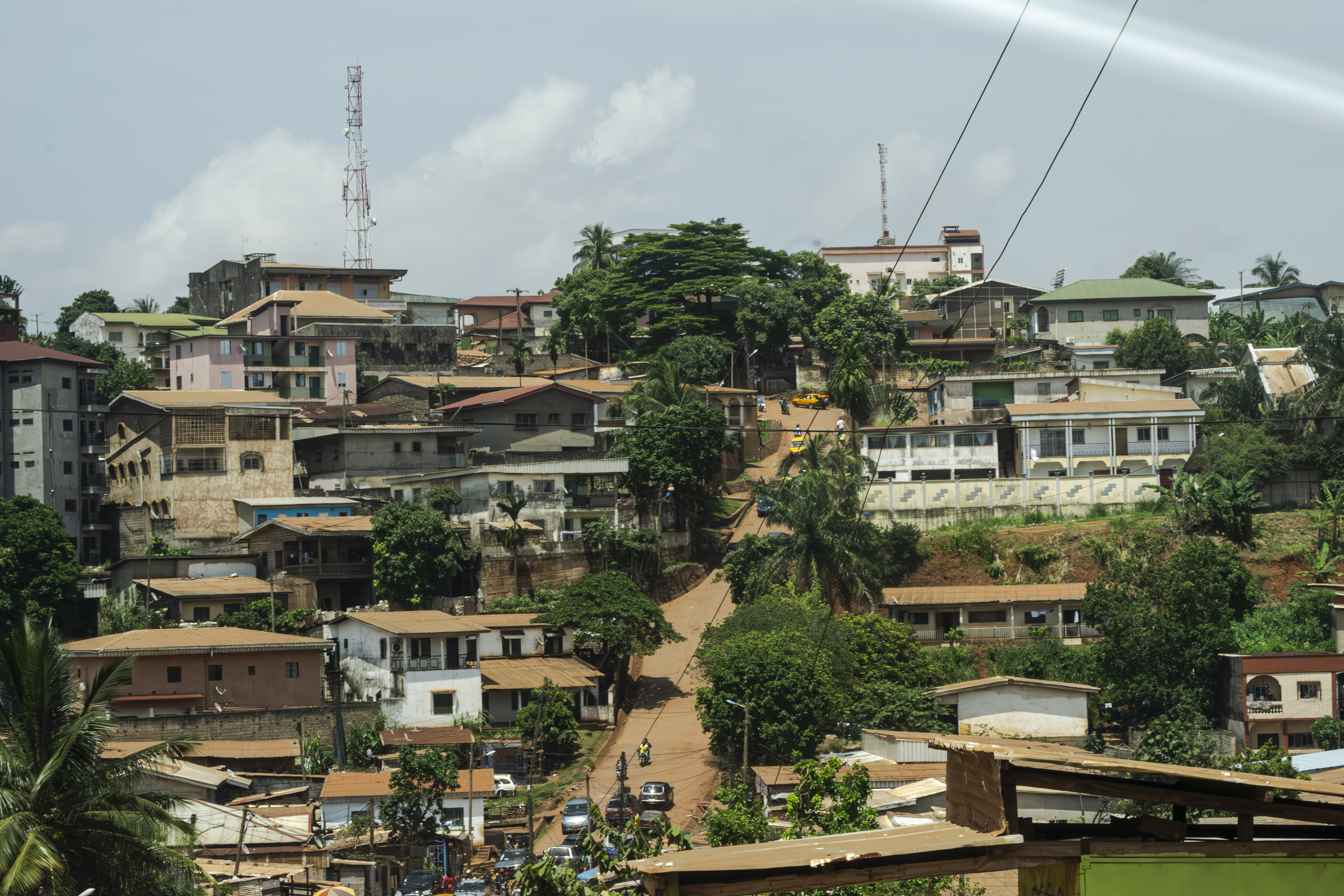 Rue en terre à le Omnisport quartier, Yaounde