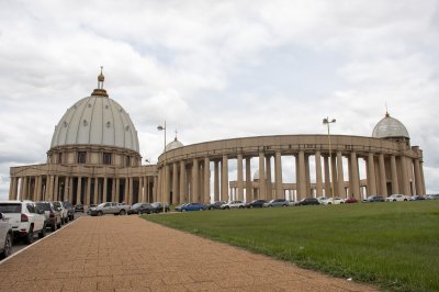 Image de le Basilique de Notre-Dame de la Paix à Yamoussoukro 02
