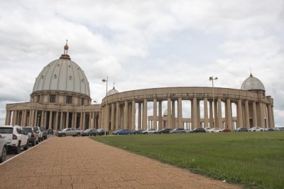 Image de le Basilique de Notre-Dame de la Paix à Yamoussoukro 03