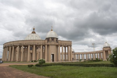 Image de le Basilique de Notre-Dame de la Paix à Yamoussoukro 09