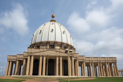 Image de le Basilique de Notre-Dame de la Paix à Yamoussoukro à Côte d'Ivoire 04