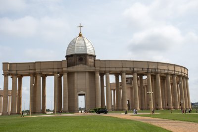 Image de le Basilique de Notre-Dame de la Paix à Yamoussoukro à Côte d'Ivoire 06