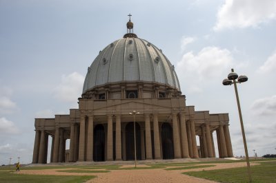 Image de le Basilique de Notre-Dame de la Paix à Yamoussoukro à Côte d'Ivoire 09