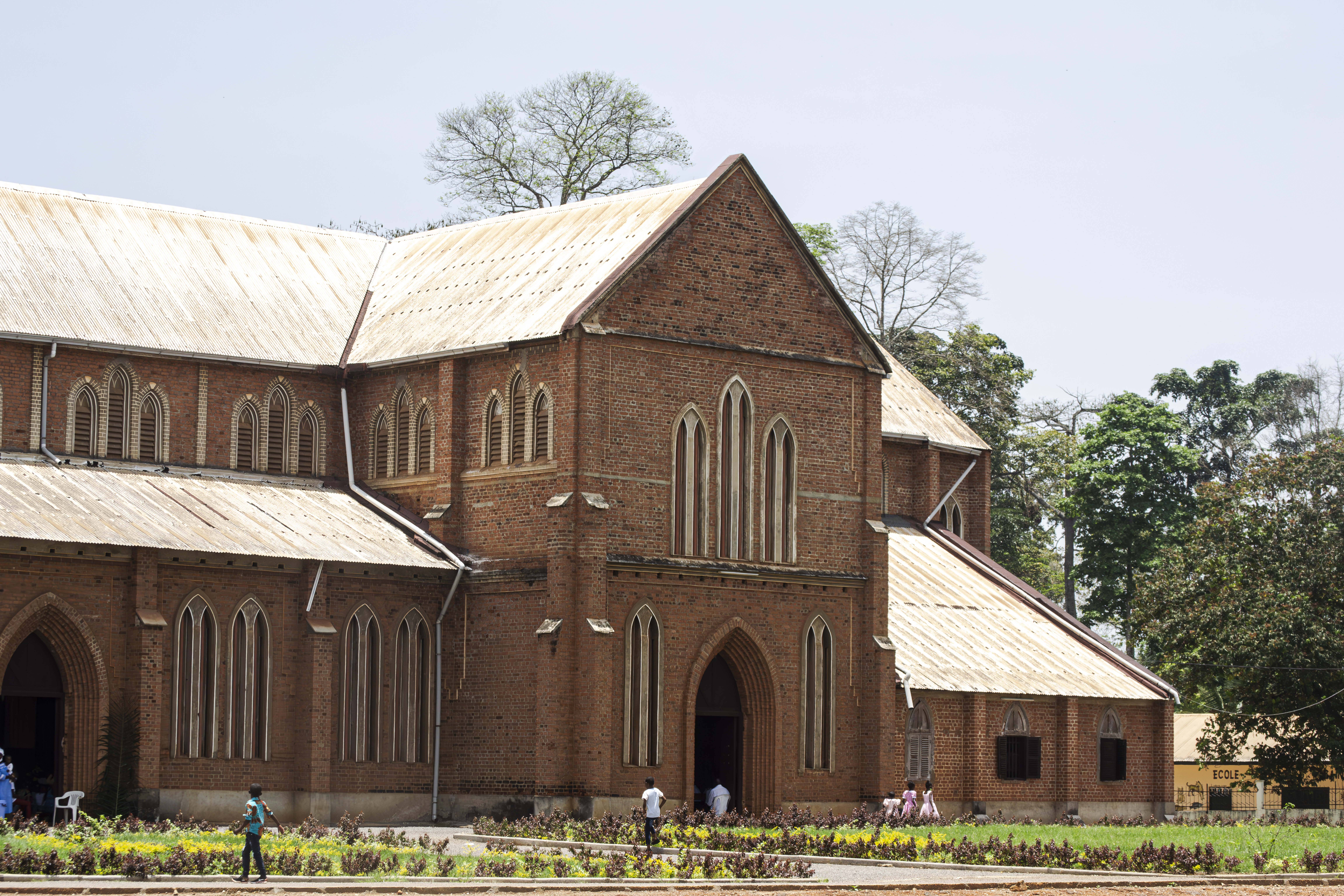 Notre-Dame du Rosaire Cathédrale à Mbalmayo, Cameroun.