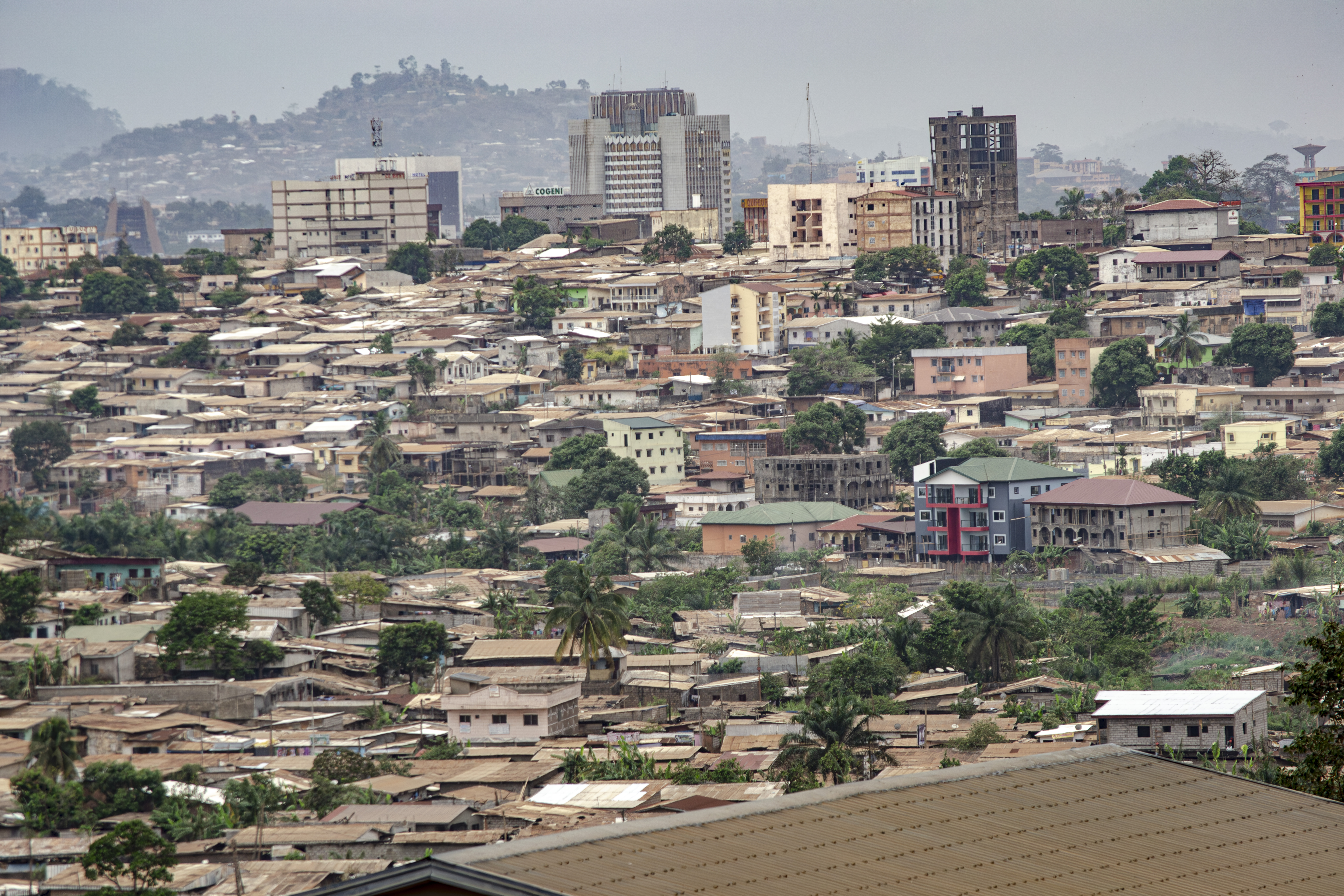 Vue panoramique de le toits de Yaounde, Cameroun