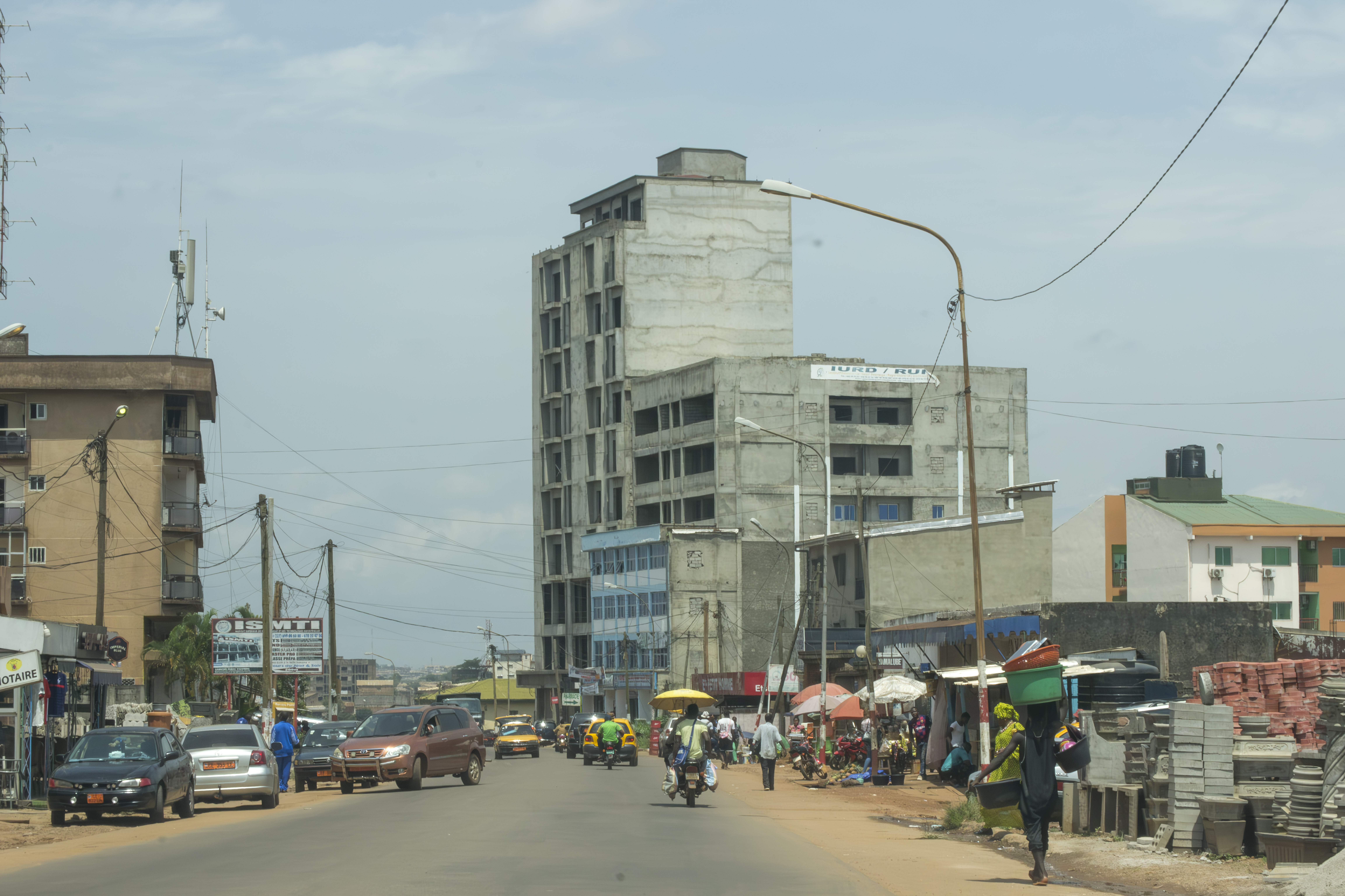 Rue à le Nouvelle route omnisport quartier, Yaounde, Cameroun