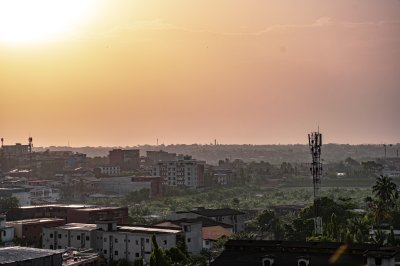 Lever de soleil sur le city de Abidjan