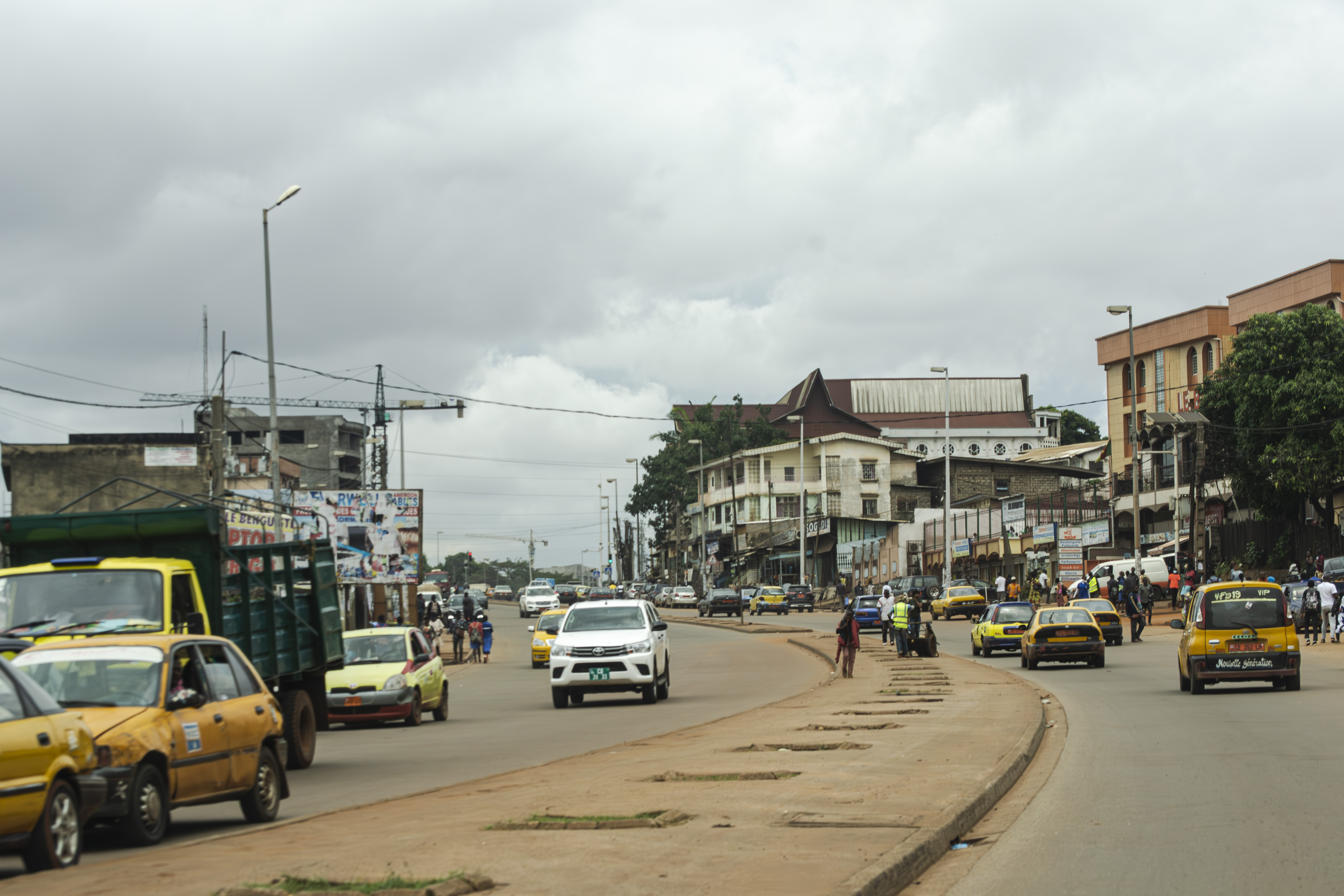 Trafic urbain à le Mballa 2 quartier à le city de Yaounde à Cameroun