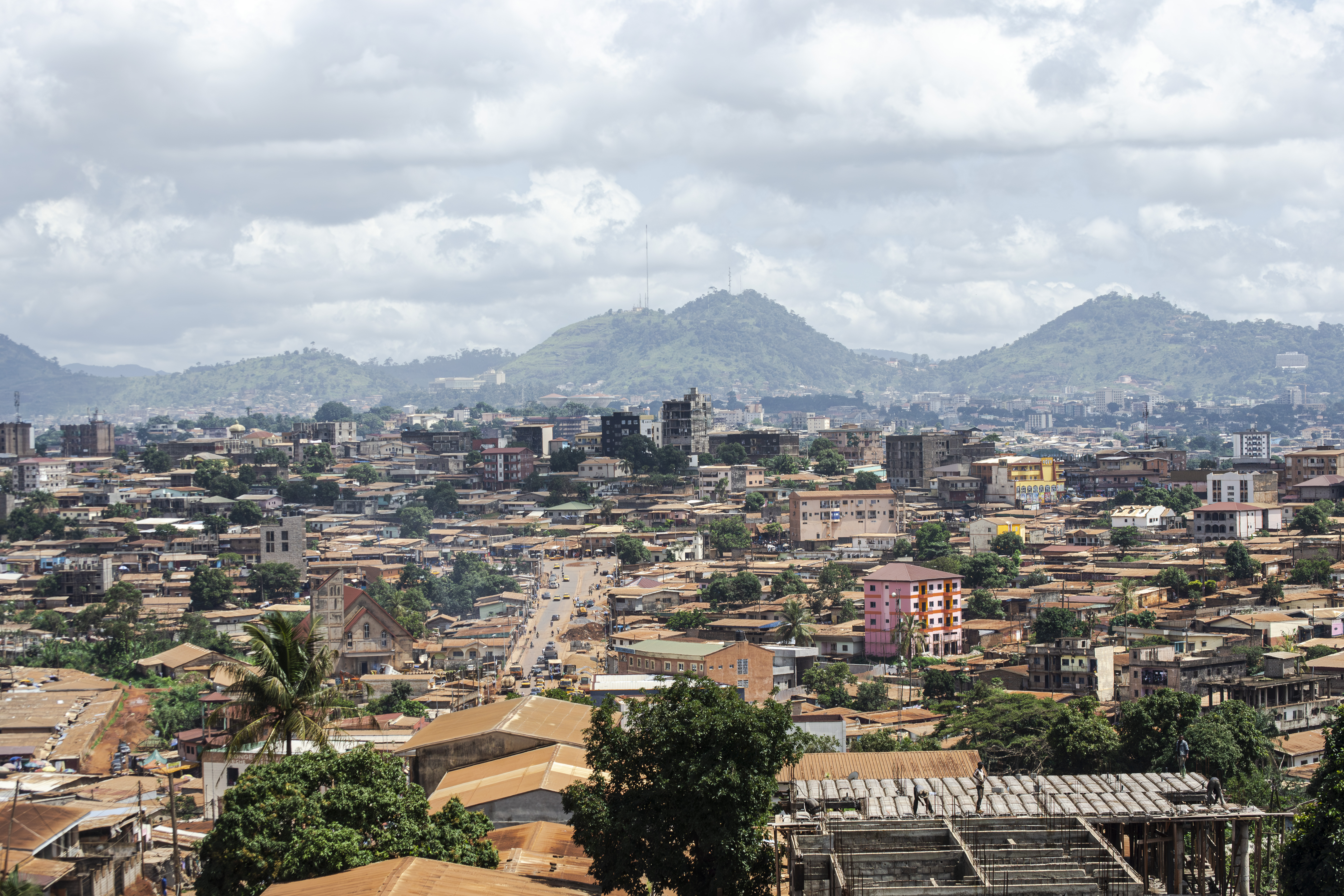 Vue aérienne de part de le Essos quartier à yaounde, Cameroun.