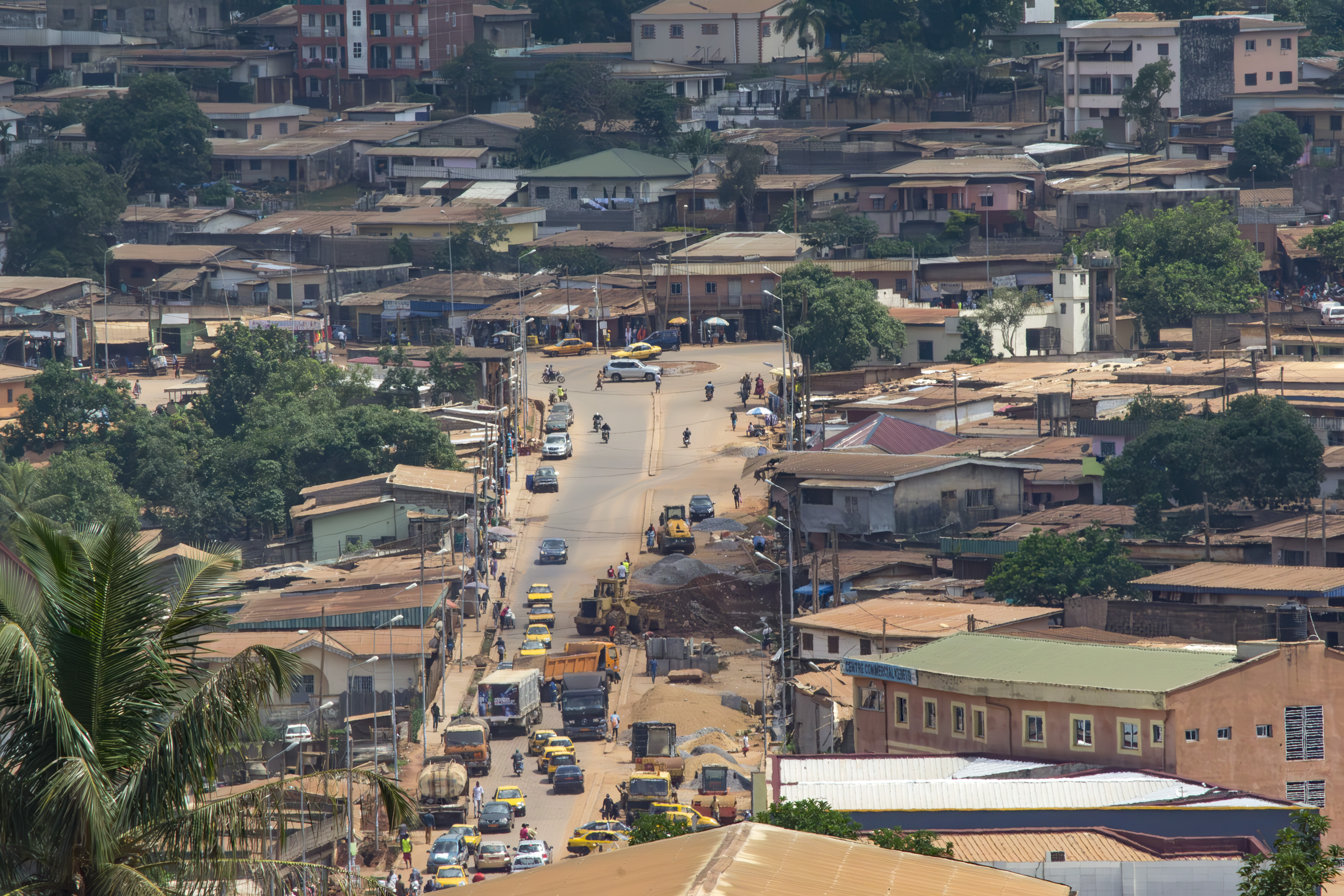Vue aérienne de part de le Essos quartier à yaounde