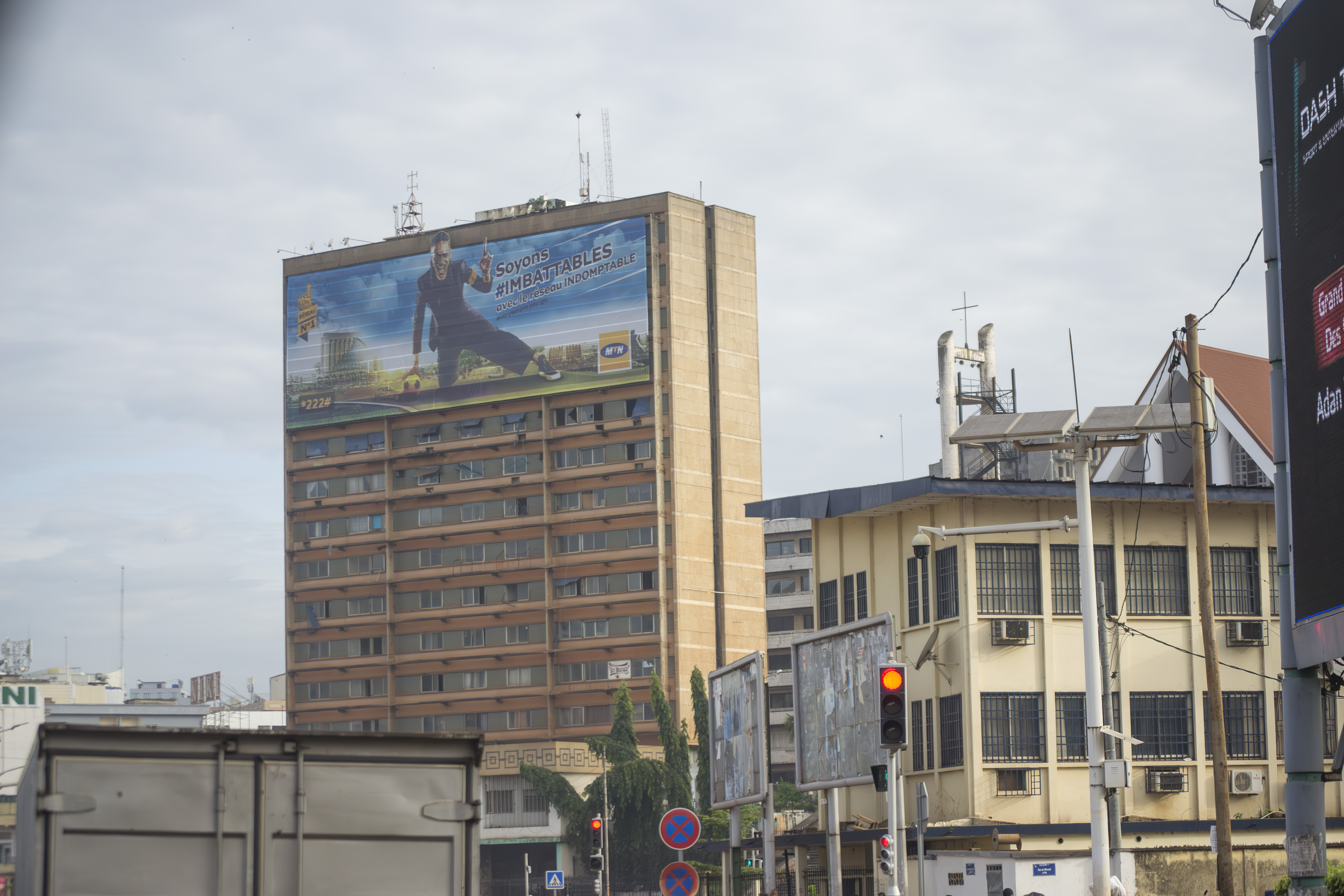 Bâtiments à downtown Yaounde 02