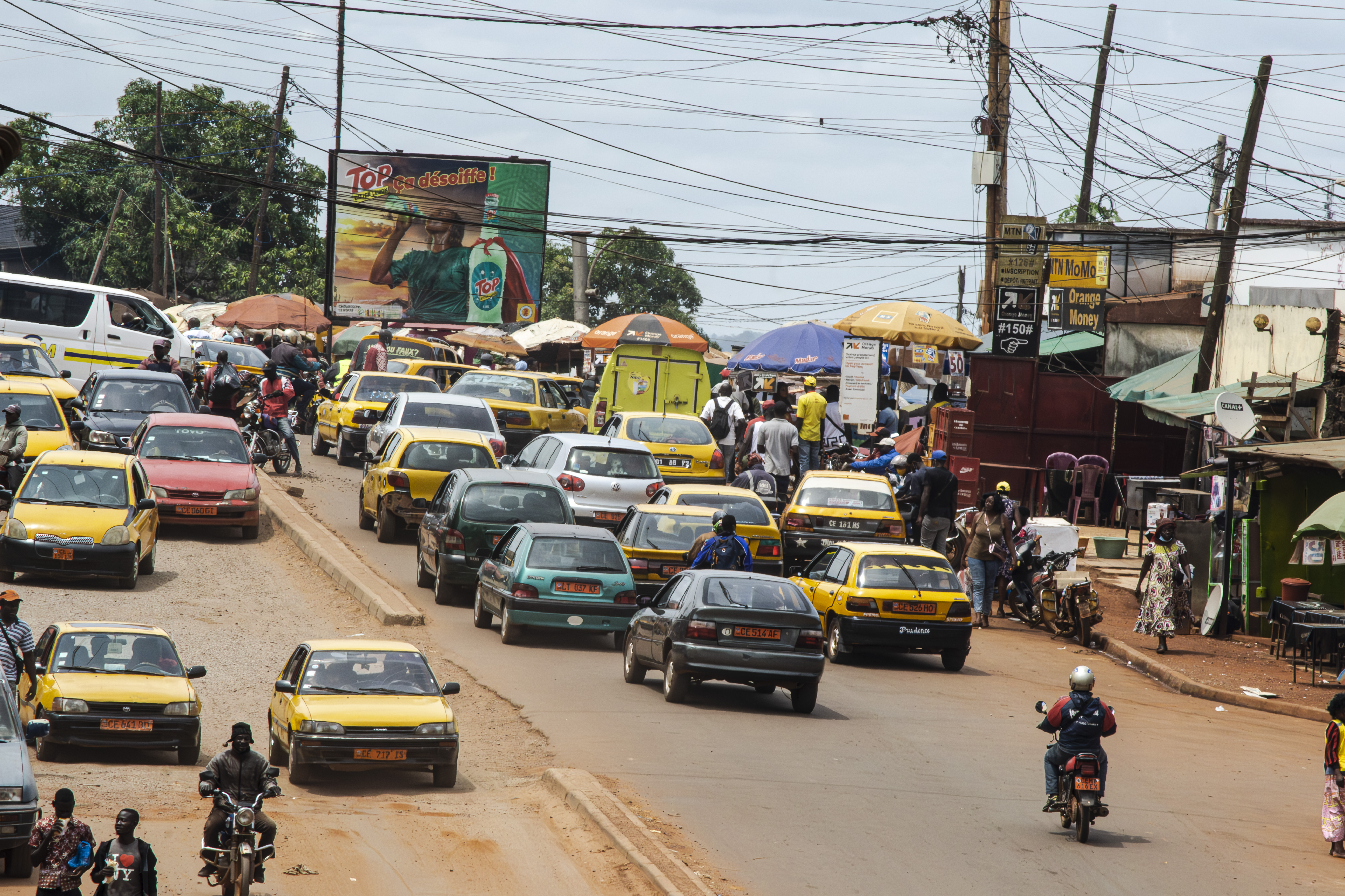 Embouteillage à mimboman terminus.