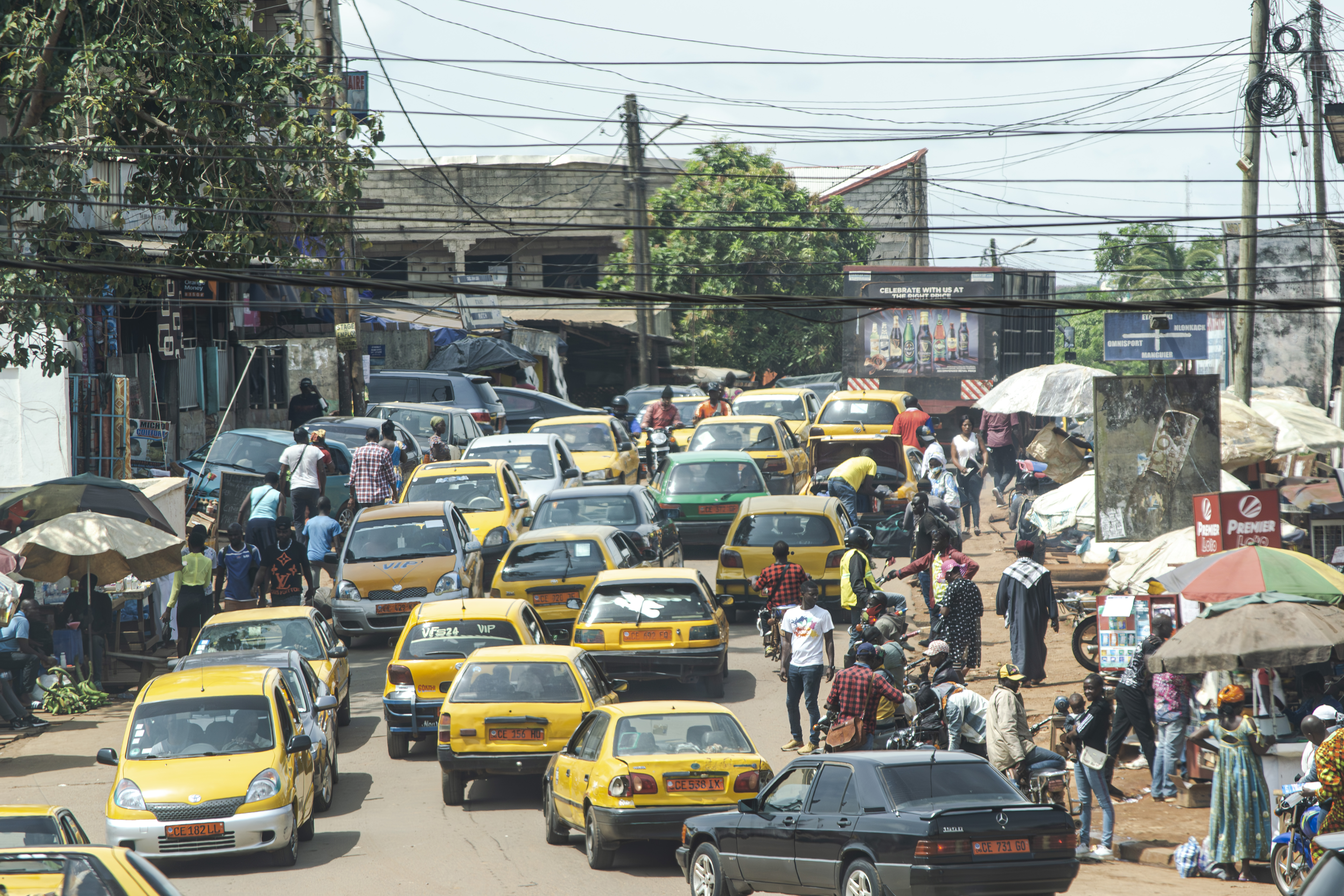 Embouteillage sur un Yaounde rue à le etoa meki quartier